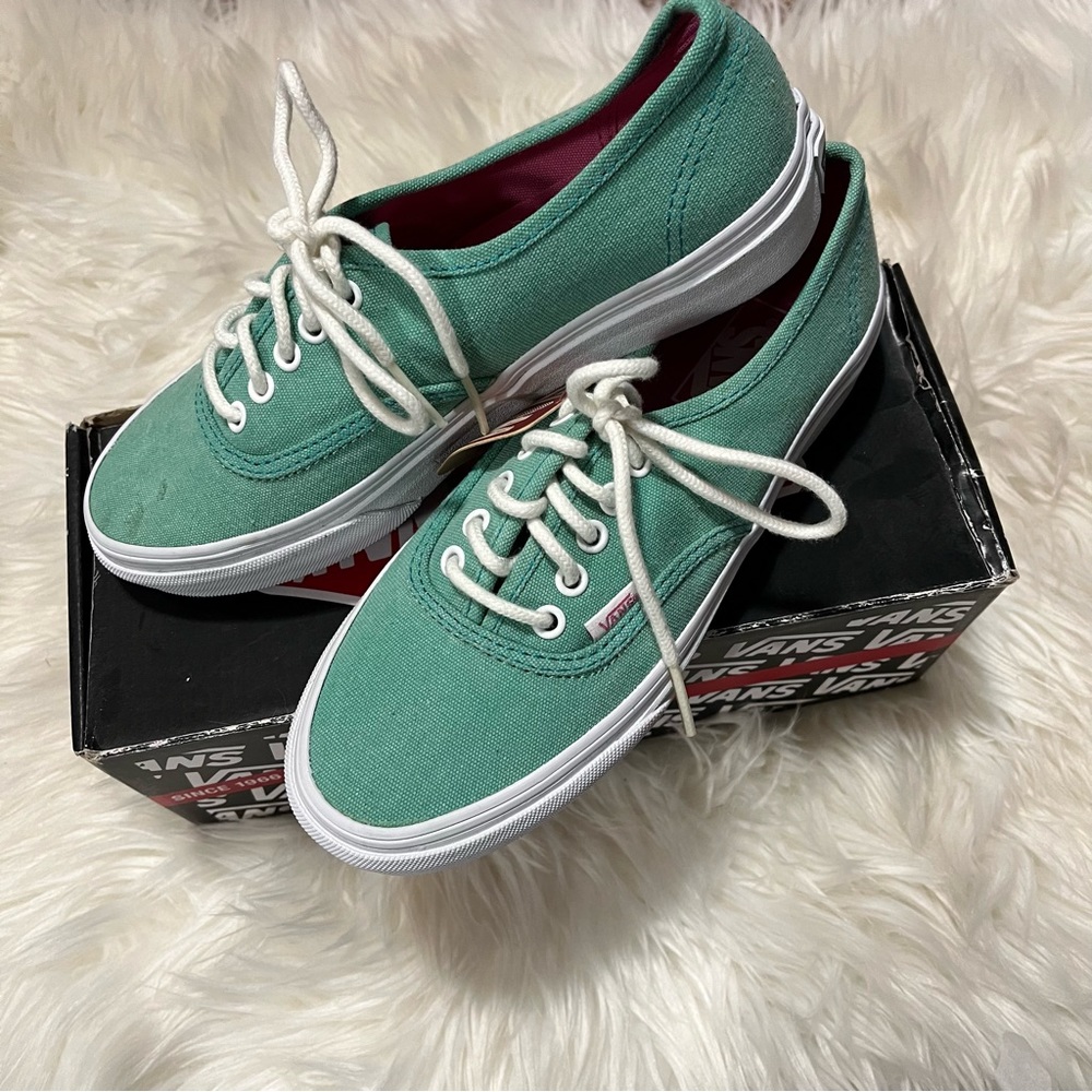 Vans Slim Skate Shoe 5.5 Women’s Neptune Green